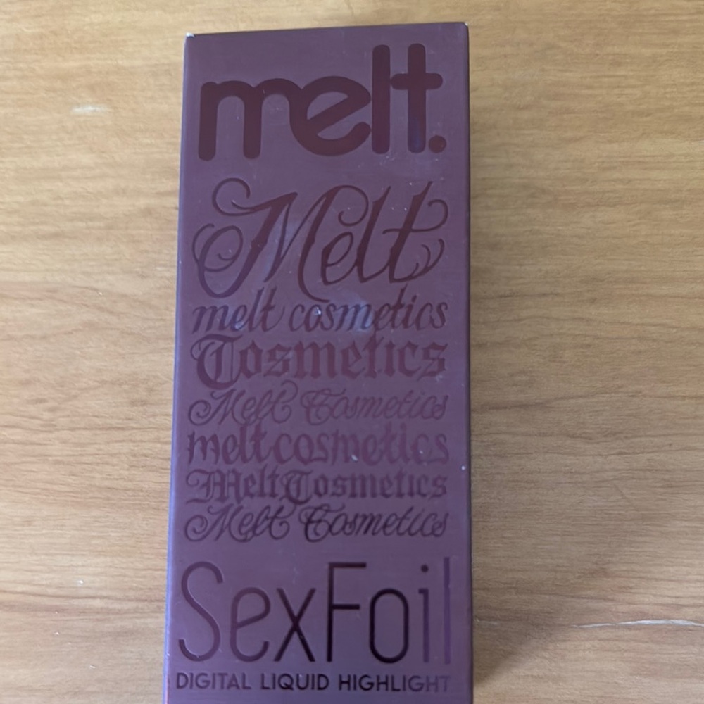 Melt Cosmetics SexFoil Liquid Highlight chocolate dipped
